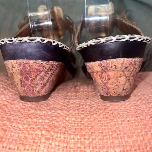 L'Artiste Leather Wedge Sandals Floral w/Beads BLK MLTI Womens Size 38 (US 8) - Picture 8 of 12